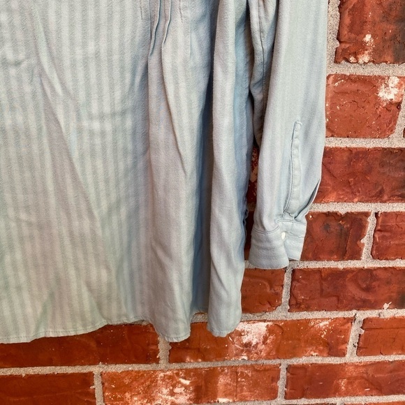 J. Jill Womens Large Petite Green Vneck Pintuck Long Sleeve Tunic Top - Picture 3 of 10